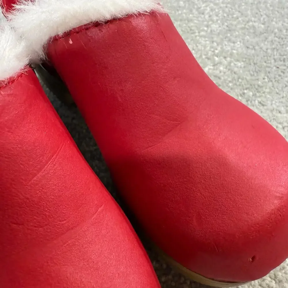 Gymboree Girls Sz‎ 13 Alpine Sweetie Clogs Red Wood Fur Trim Valentines Cottage